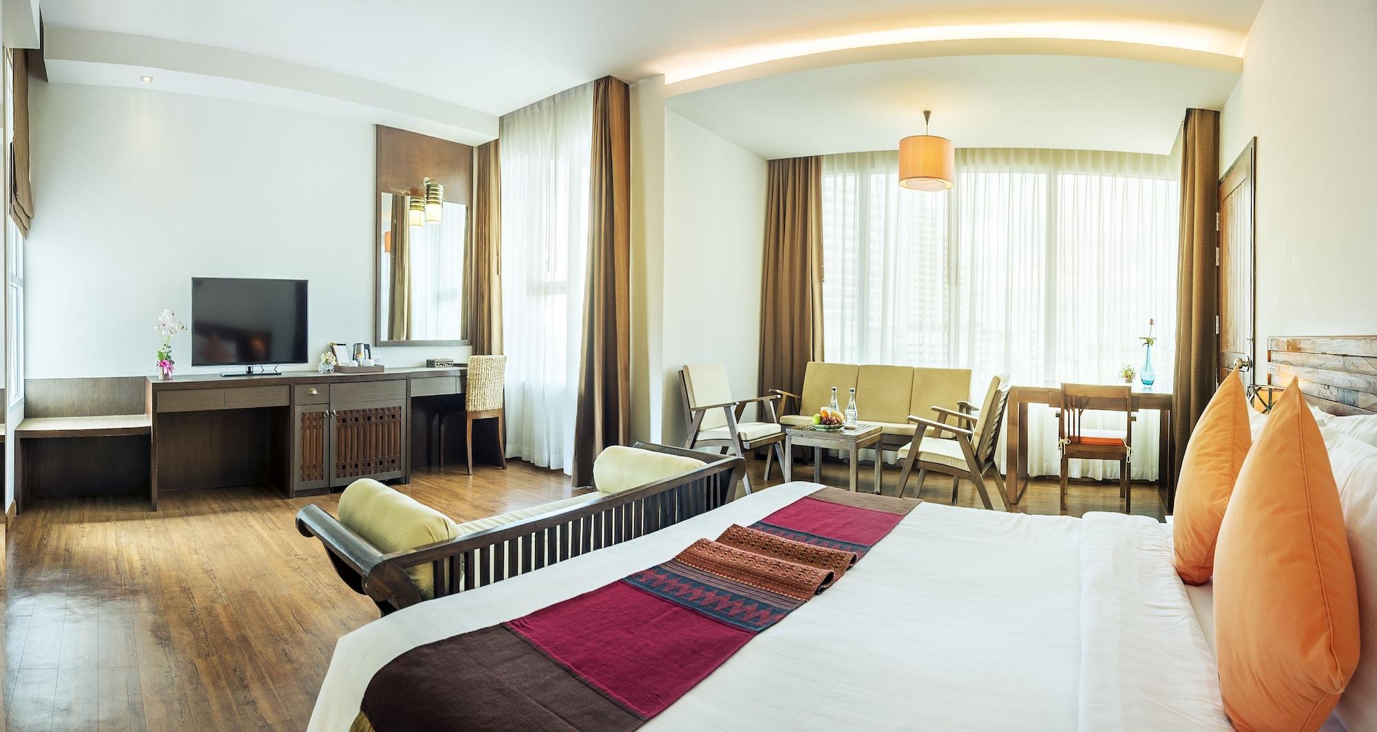 Buri Sriphu Hotel Хат Яй Екстериор снимка