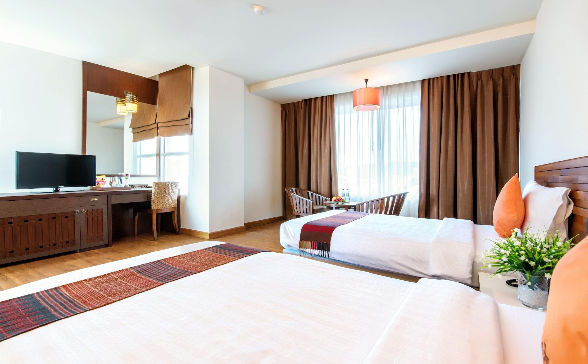 Buri Sriphu Hotel Хат Яй Екстериор снимка