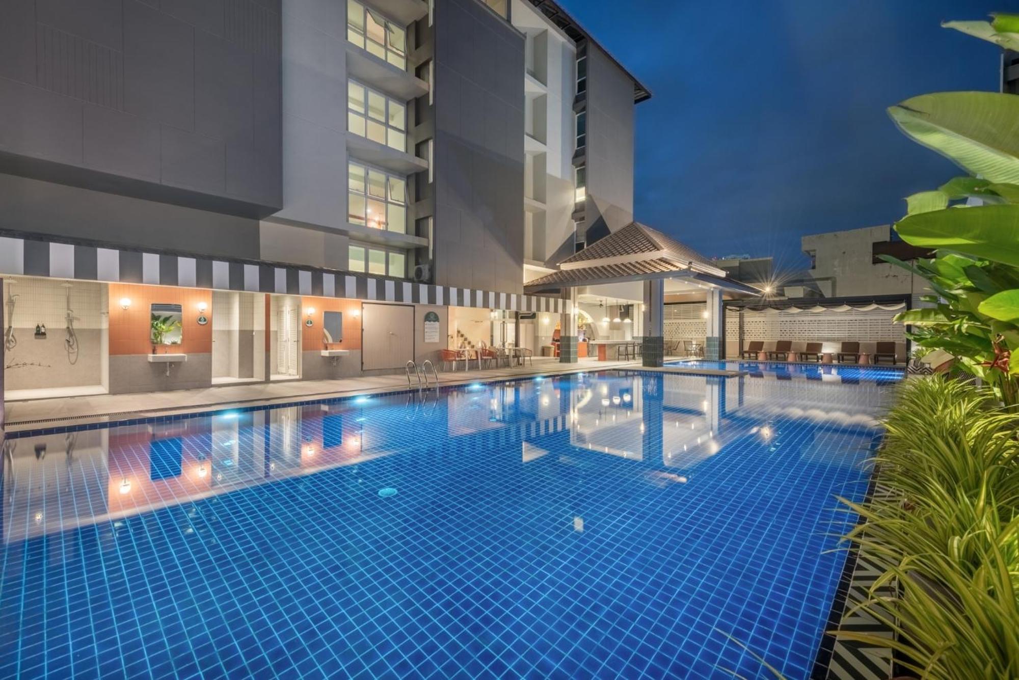 Buri Sriphu Hotel Хат Яй Екстериор снимка