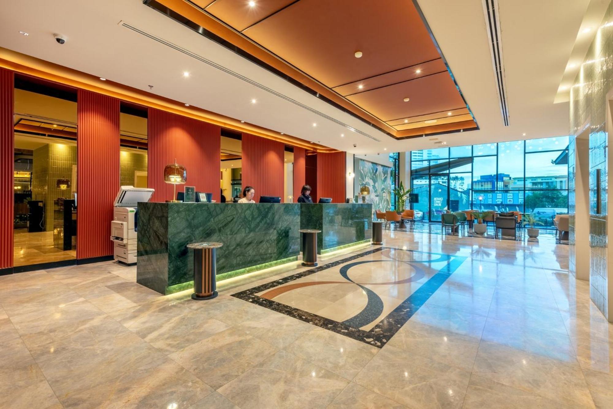 Buri Sriphu Hotel Хат Яй Екстериор снимка
