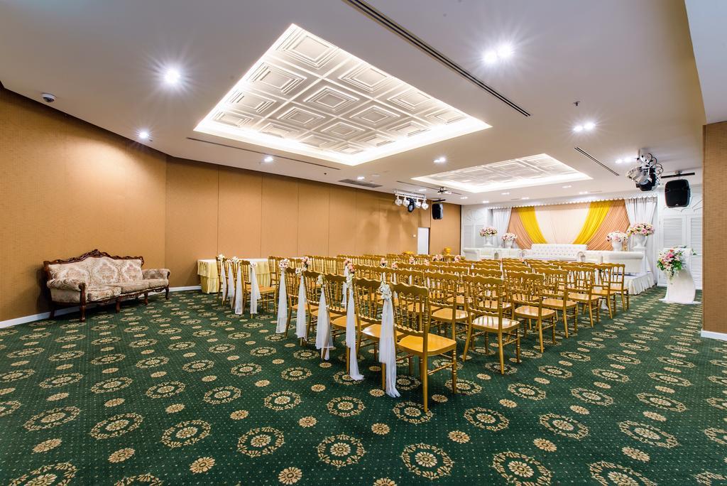 Buri Sriphu Hotel Хат Яй Екстериор снимка