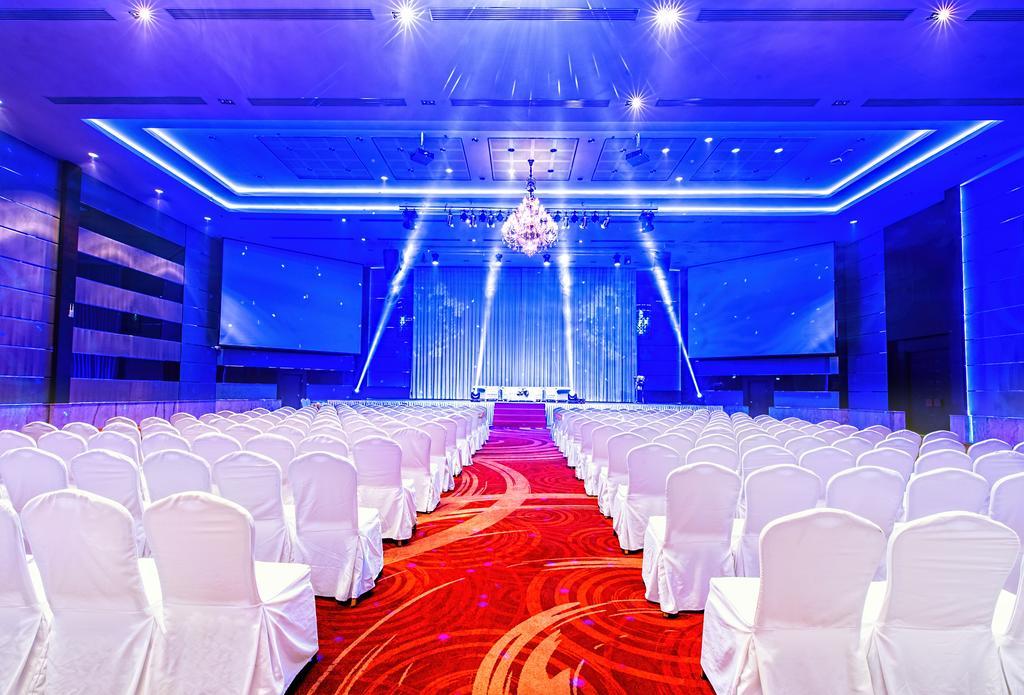 Buri Sriphu Hotel Хат Яй Екстериор снимка